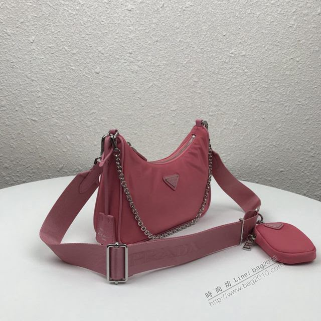 prada女包 普拉達2020新款nylon Hobo手拎包 時尚百搭 prada腋下包 1BH204 Prada單肩斜挎包  pyd2393